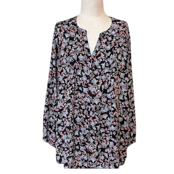 Terra & Sky 3X Floral Long Sleeve Lightweight Button Front Blouse - Picture 1 of 8